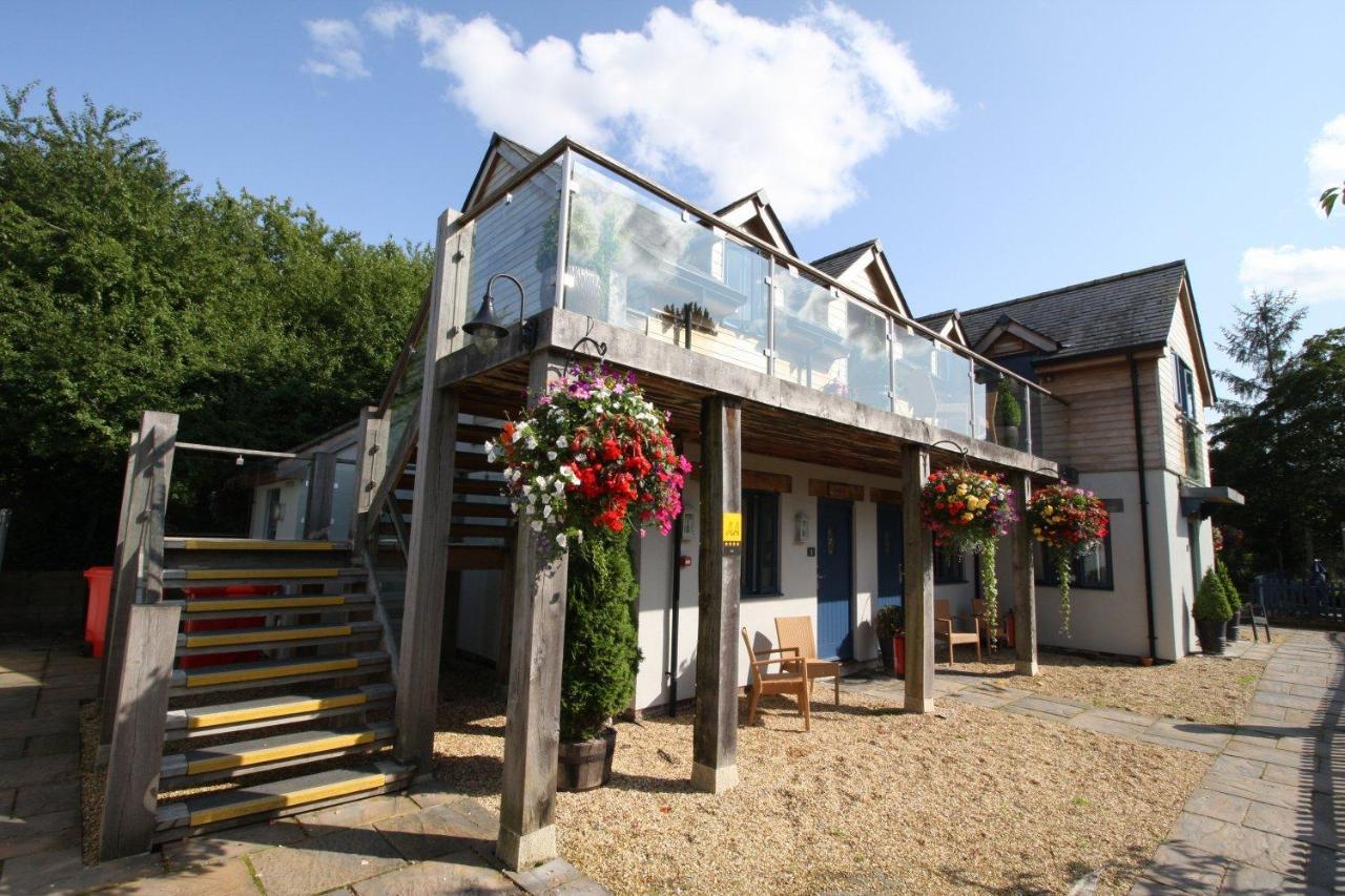 The Sun Inn Swindon Exteriér fotografie